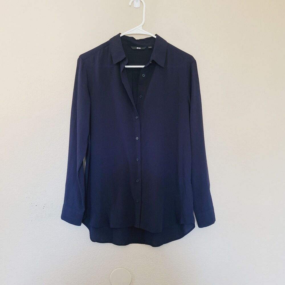 Uniqlo Womens Size Small Navy Long Sleeve Button-Up Shirt LS Flowy Minimalist